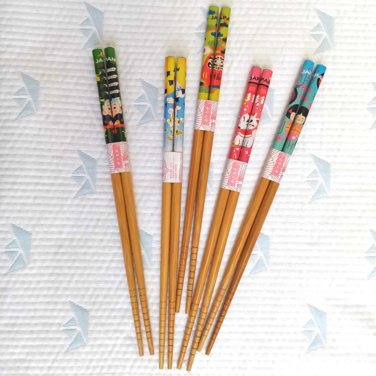 Palillos de bamboo (familia) precio c/par