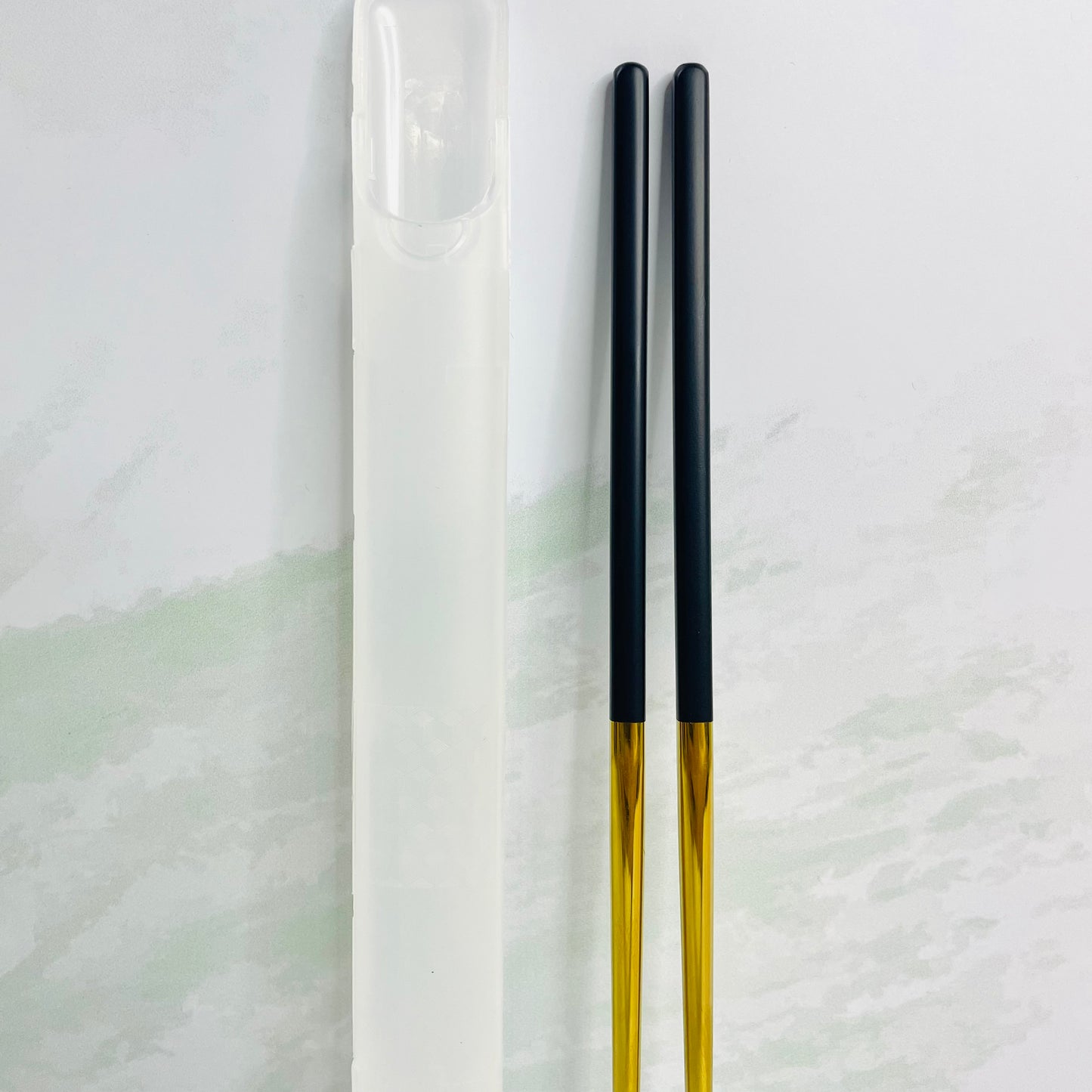 Set de palillos negro&dorado