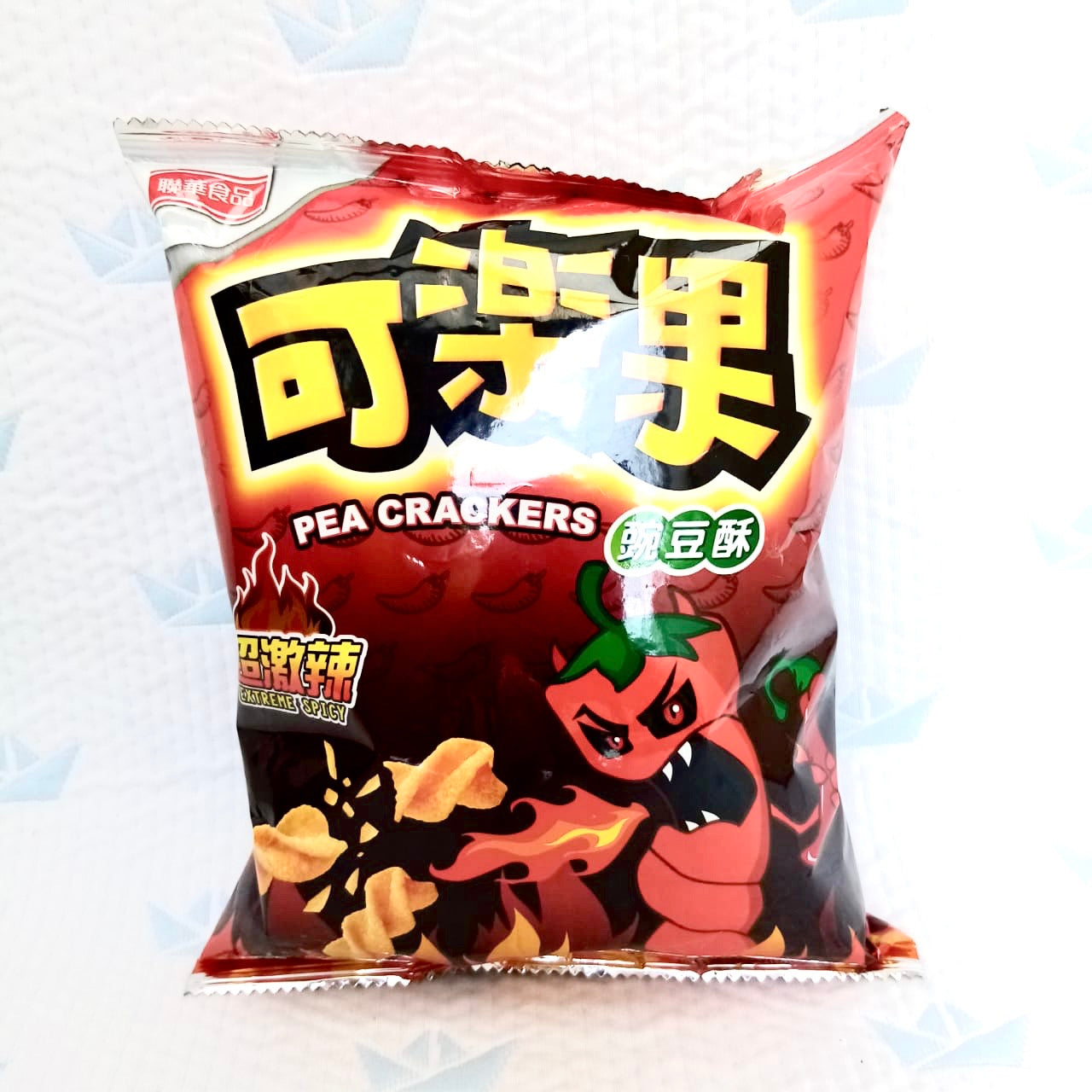 Pea Crackers Extreme Spicy Flavor