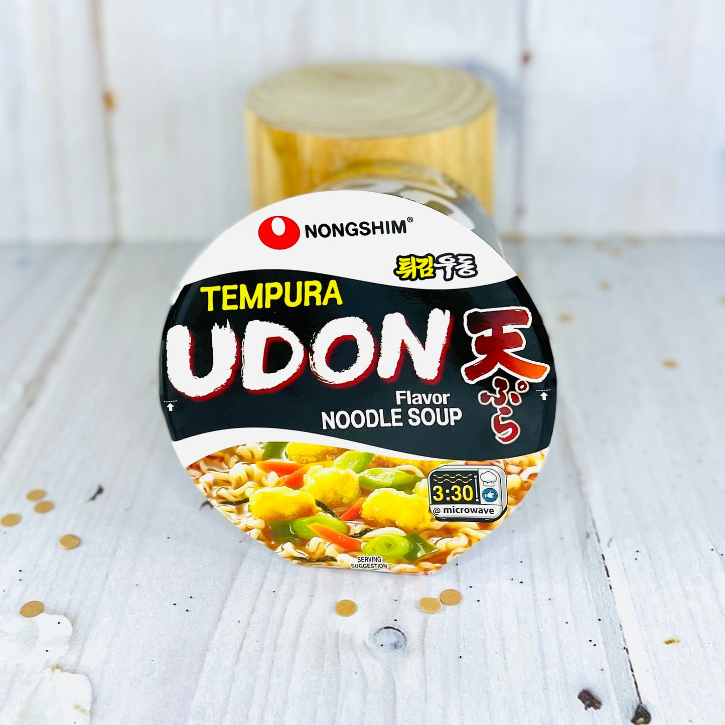 Udon chicken flavor cup ramen (medio picante)