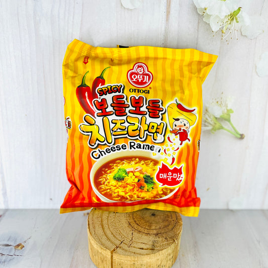 Ottogi - Cheese ramen spicy style (picante)